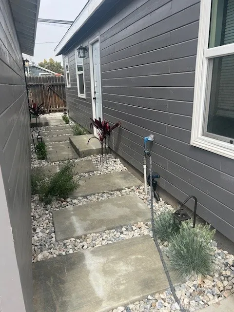 720 S Buena Vista Avenue, Corona, California 92882 home-pic-28